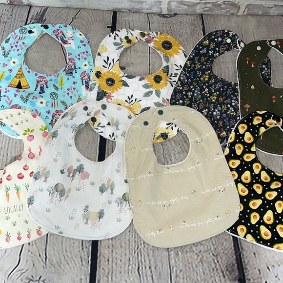 Designer handcrafted cotton Terry bib - Picture 1 of 10